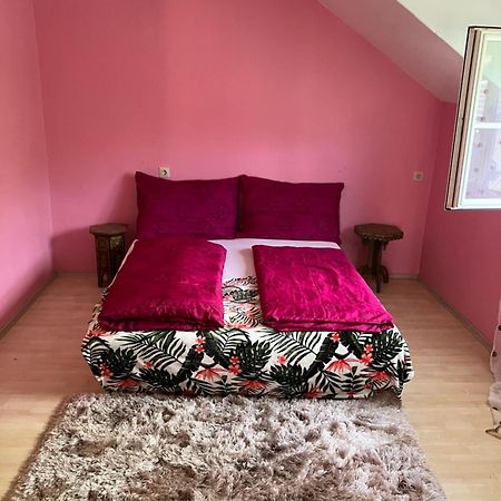 Untersberg Und Festungsblick Apartment Puch bei Hallein Bagian luar foto