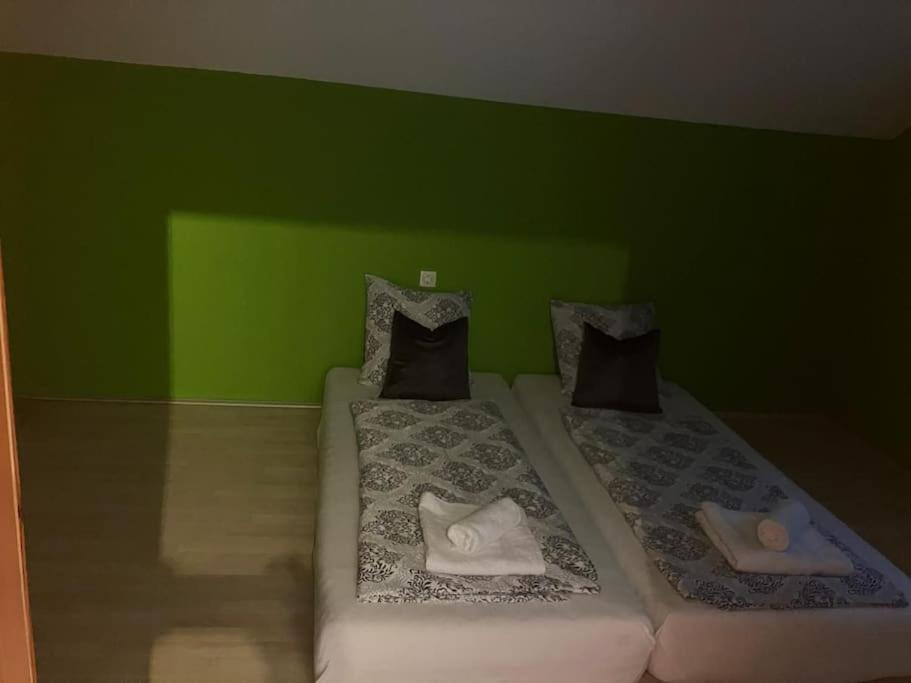 Untersberg Und Festungsblick Apartment Puch bei Hallein Bagian luar foto