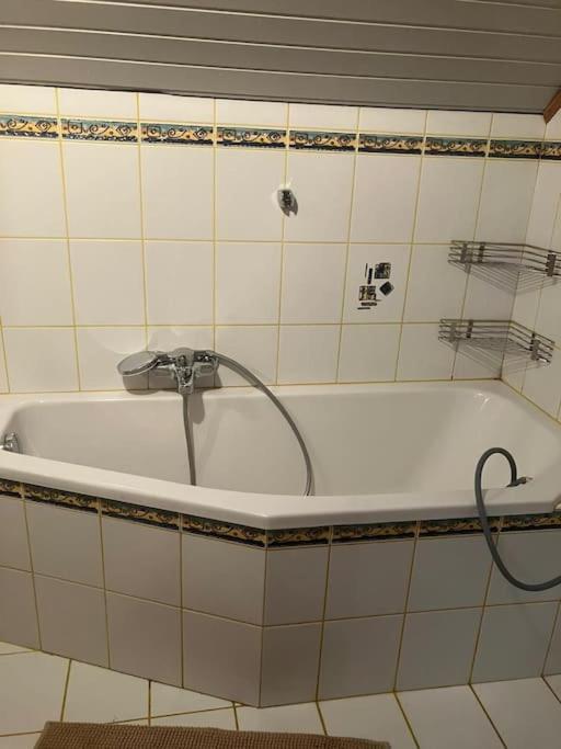 Untersberg Und Festungsblick Apartment Puch bei Hallein Bagian luar foto